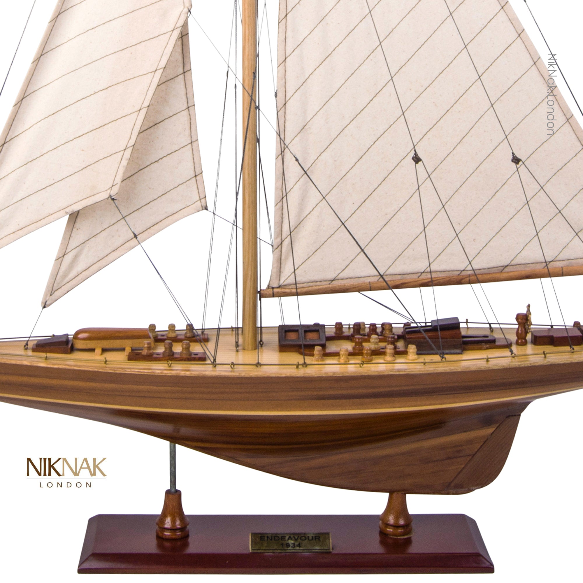 Classic Sailing Yacht img